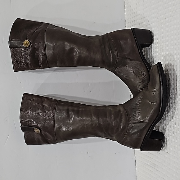 ELLUS Leather tall boots round toe zipper closure Size 6 rubber soles - Picture 2 of 13